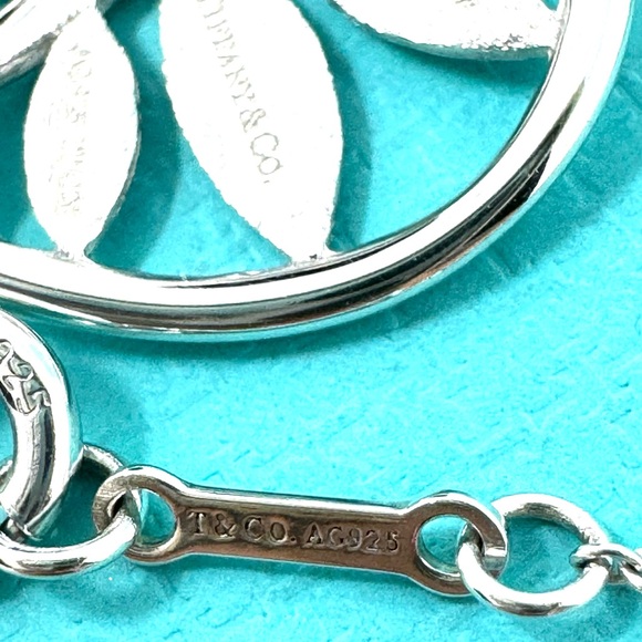 Authentic Tiffany & co. Paloma Picasso Villa Palm Leaf Pendant Necklace. - Picture 5 of 13